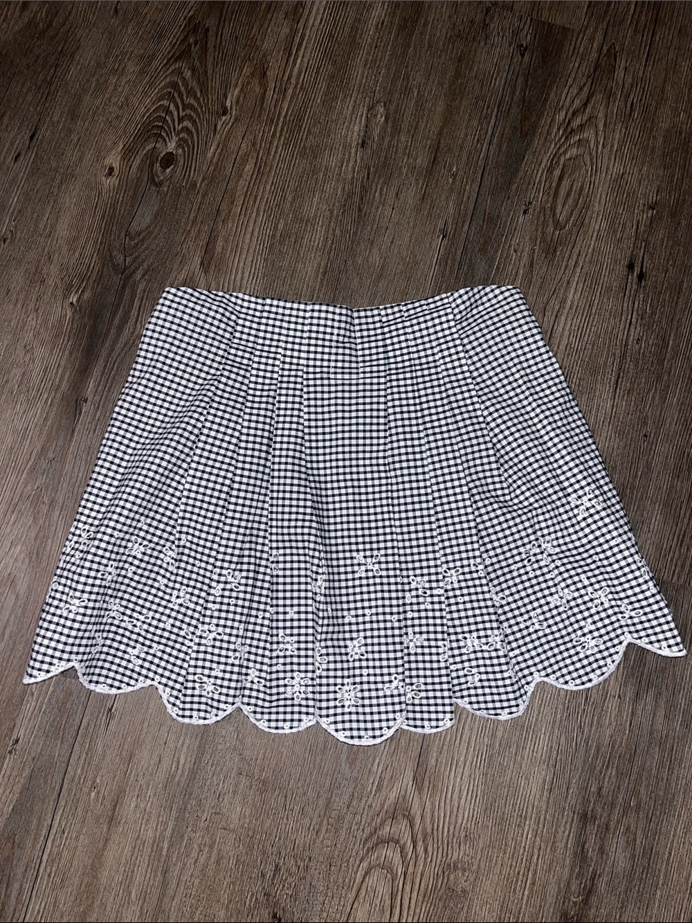 ABERCROMBIE & FITCH Black and White Gingham Scallop-Hem Skirt